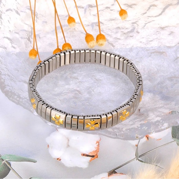 Stainless steel/gold plate bracelet - Picture 2 of 11